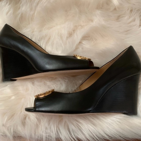 Tory Burch Benton Peep Toe Wedge Size 9.5 - Picture 2 of 6